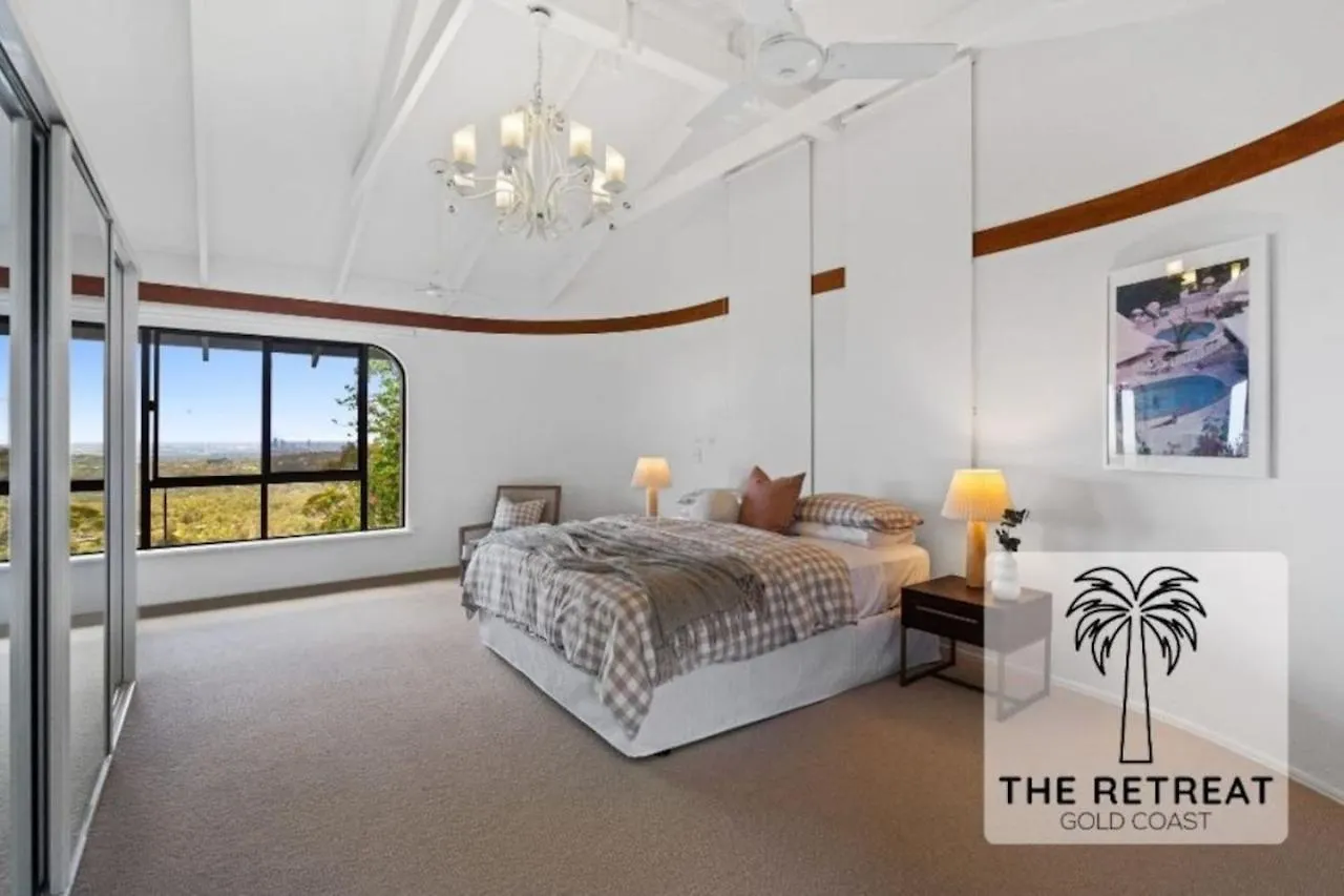 The Retreat Gold Coast Mansion Views Sleeps 25 Villa Tallai 0*,  Australia