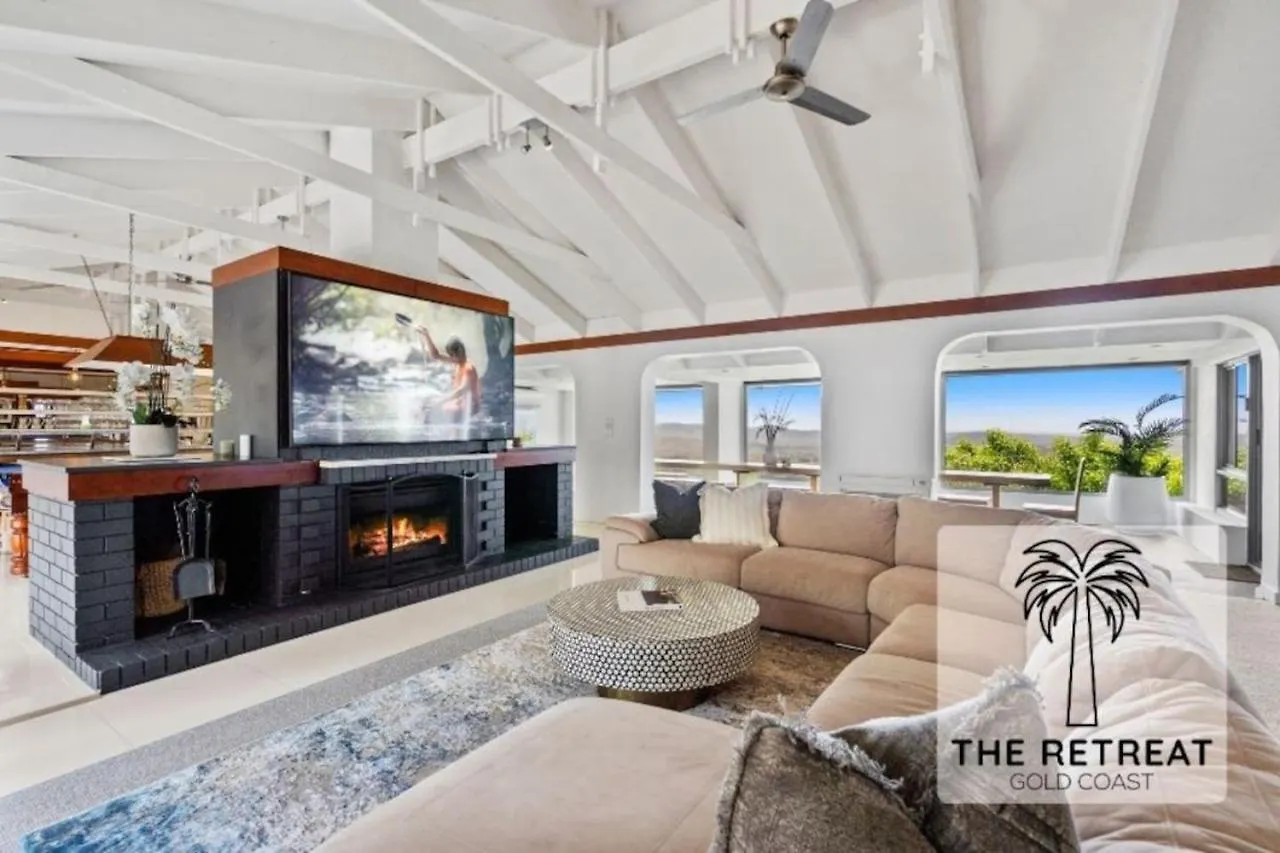 The Retreat Gold Coast Mansion Views Sleeps 25 Villa Tallai