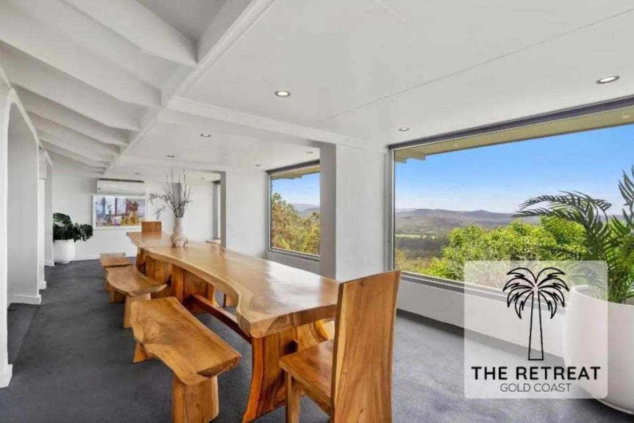 The Retreat Gold Coast Mansion Views Sleeps 25 Villa Tallai Holiday home